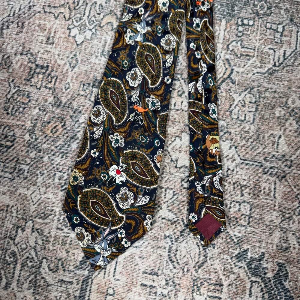 Vintage 1994 Looney Tunes Mania Silk Tie Paisley Bugs Bunny Daffy Duck Korea